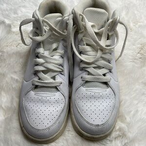 Boys 1 Flight 3 Basketball Shoe - Grade School